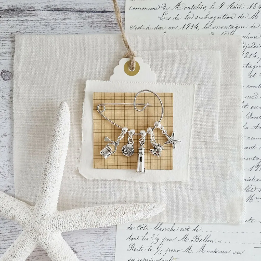 Beach Lovers Swirl Pin Brooch