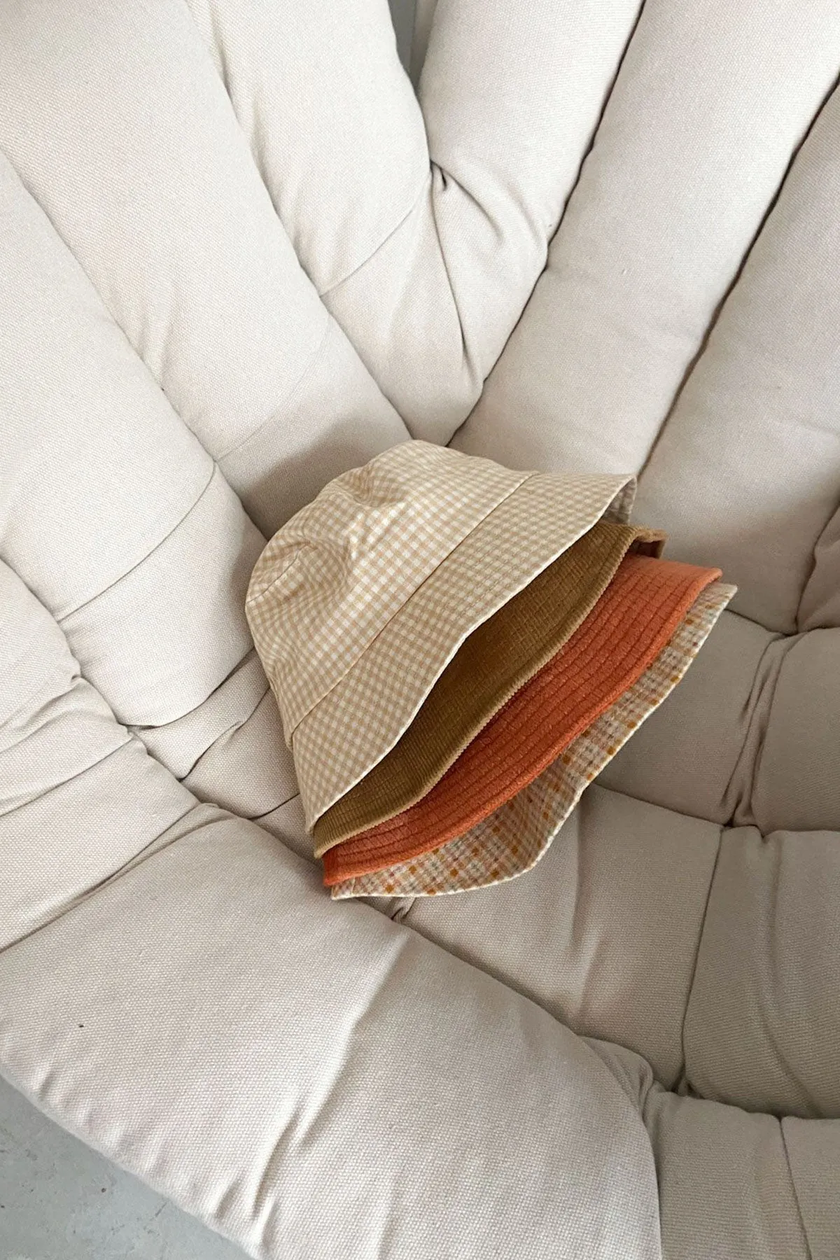 Caramel bucket hat