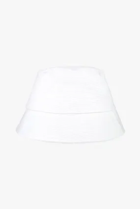 White dots bucket hat